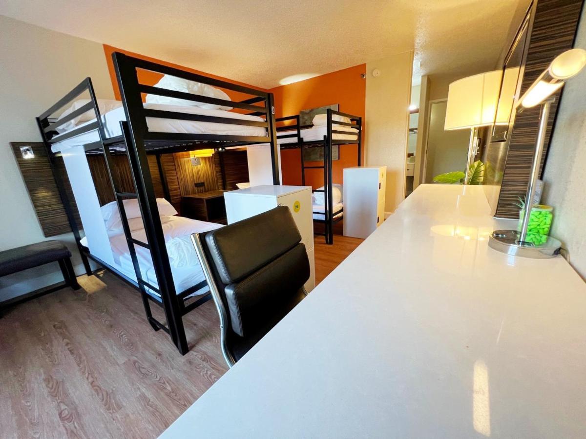 Bposhtels Charlotte Vandrarhem Exteriör bild